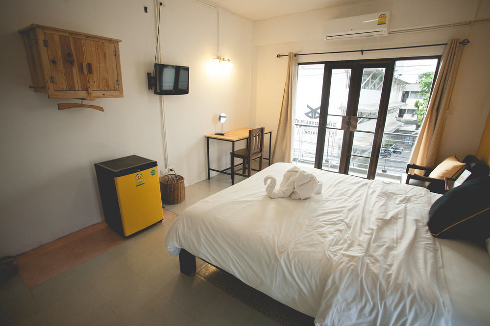 Isleep Guesthouse Chiang Mai Dış mekan fotoğraf